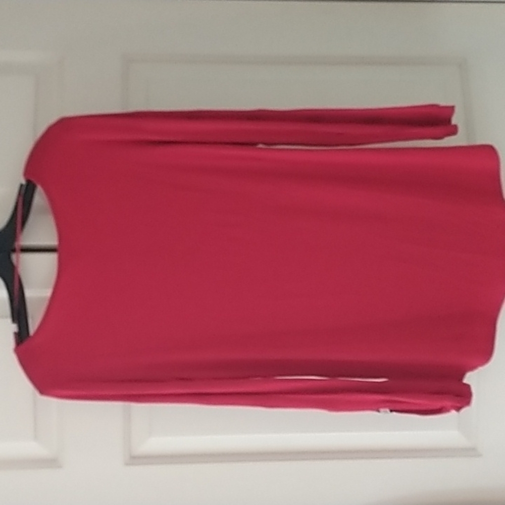 Cable & Gauge Red Tunic Style Top with Cutout & Crystal Sleeves L - Picture 4 of 11